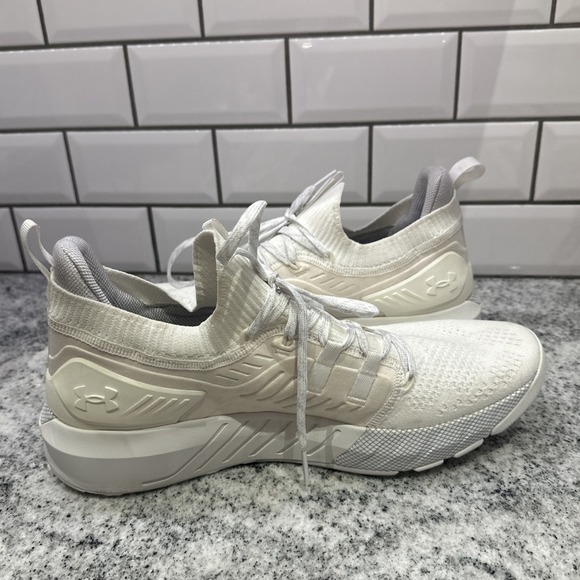 Under Armour HOVR Men's 13 Training Shoe White Running Sneaker Blood Sweat Respe - Picture 10 of 10